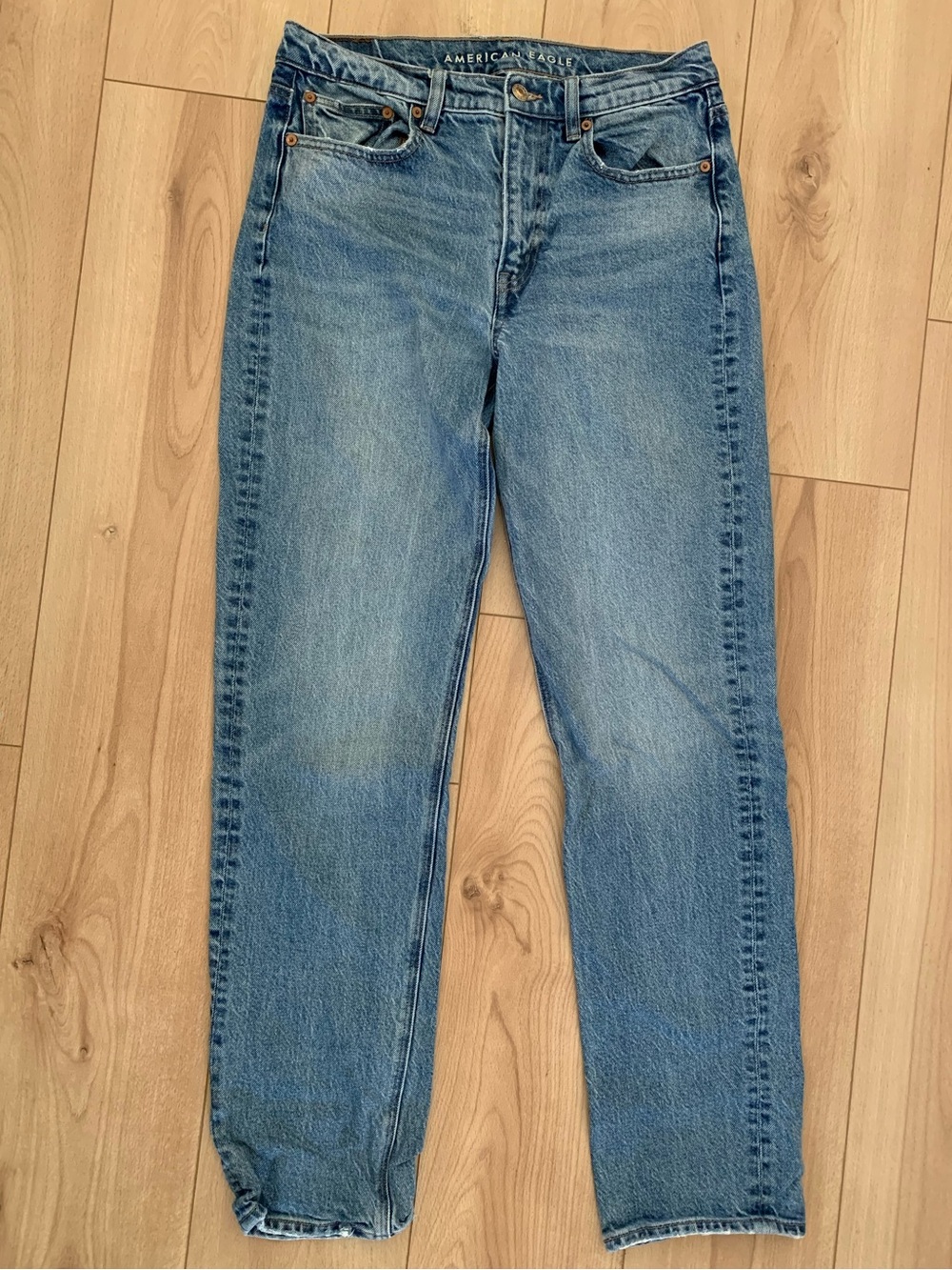 American Eagle Super High-Rise Ankle Straight
